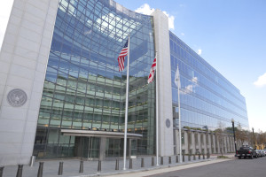 SEC Moves to Expand Executive Compensation Disclosure