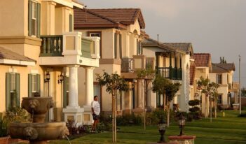 Regulating Housing Appraisal Bias