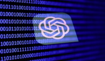 To Prompt a Butterfly. On the Traceability of AI-generated Creations
